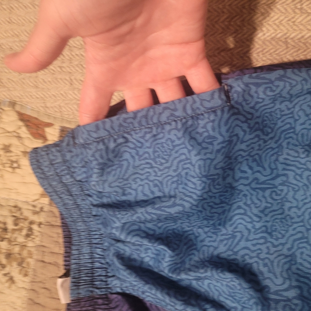 Bundle 2 Nike Swim shorts & 1 Nautica size L - Picture 15 of 16